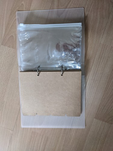 New notebook with - new, dividers